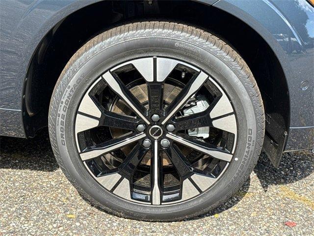 new 2026 Volvo XC60 car, priced at $57,985