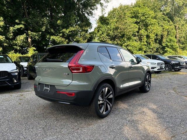 new 2025 Volvo XC40 car, priced at $51,550