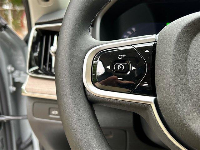 new 2026 Volvo XC90 car, priced at $71,825