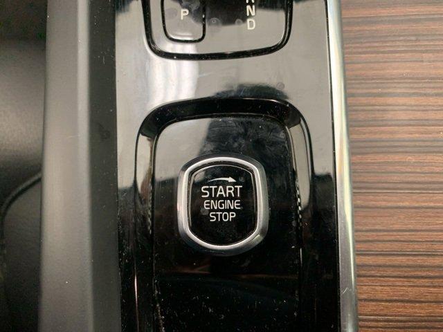 used 2022 Volvo XC60 car, priced at $29,899