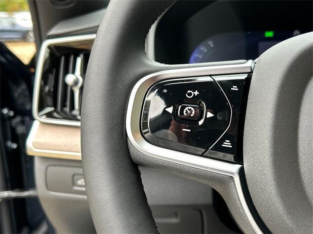 new 2026 Volvo XC90 car, priced at $71,825