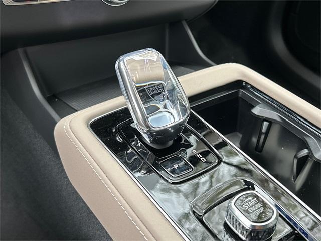 new 2026 Volvo XC90 car, priced at $71,825