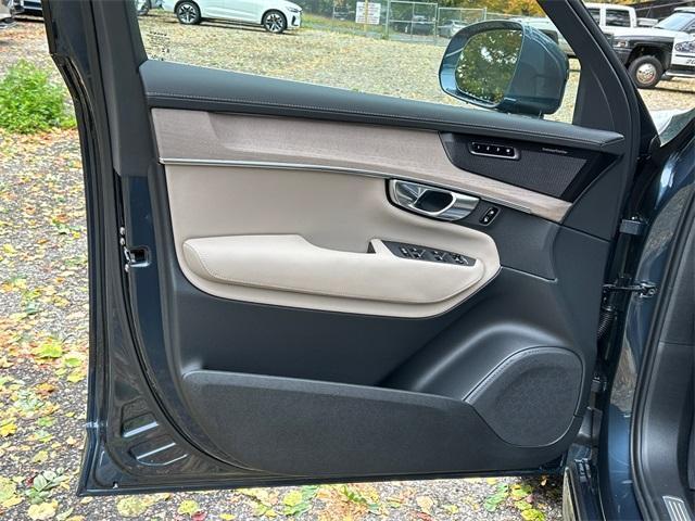 new 2026 Volvo XC90 car, priced at $71,825