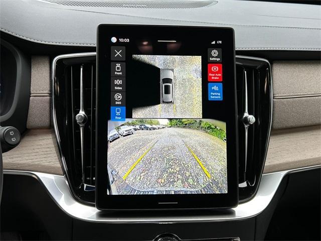 new 2026 Volvo XC90 car, priced at $71,825