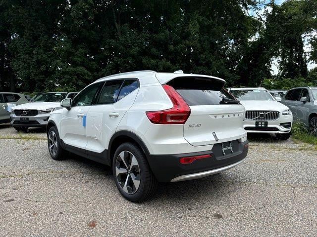 new 2025 Volvo XC40 car, priced at $46,015