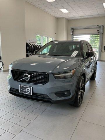 used 2021 Volvo XC40 car, priced at $31,417