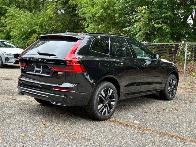 new 2026 Volvo XC60 car, priced at $58,360