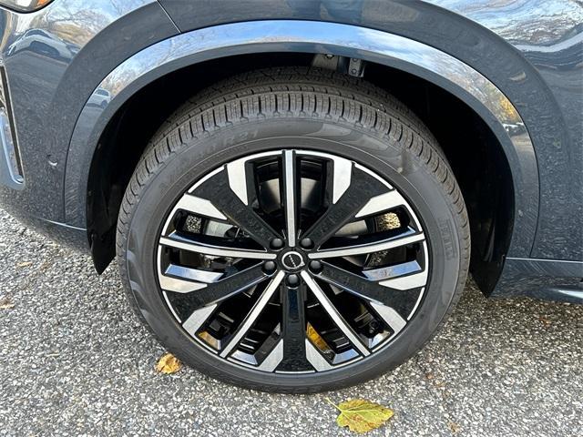 new 2026 Volvo XC90 car, priced at $75,950