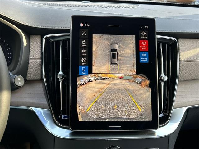 new 2026 Volvo XC90 car, priced at $75,950