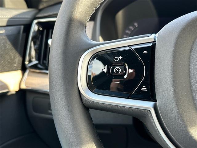 new 2026 Volvo XC90 car, priced at $75,950