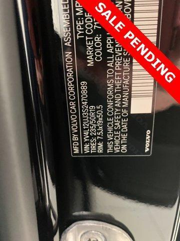new 2025 Volvo XC40 car, priced at $46,015
