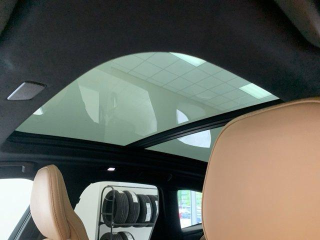 used 2022 Volvo XC60 car, priced at $35,884
