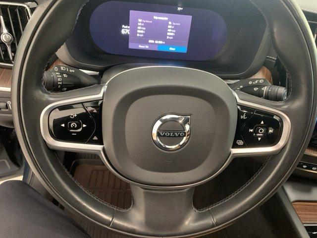 used 2022 Volvo XC60 car, priced at $35,884