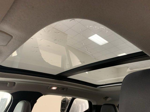 used 2025 Volvo XC40 car, priced at $35,878