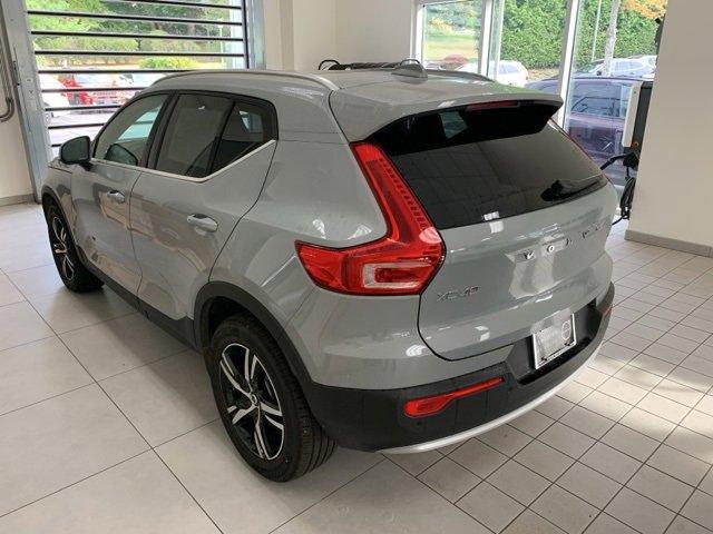 used 2025 Volvo XC40 car, priced at $35,878