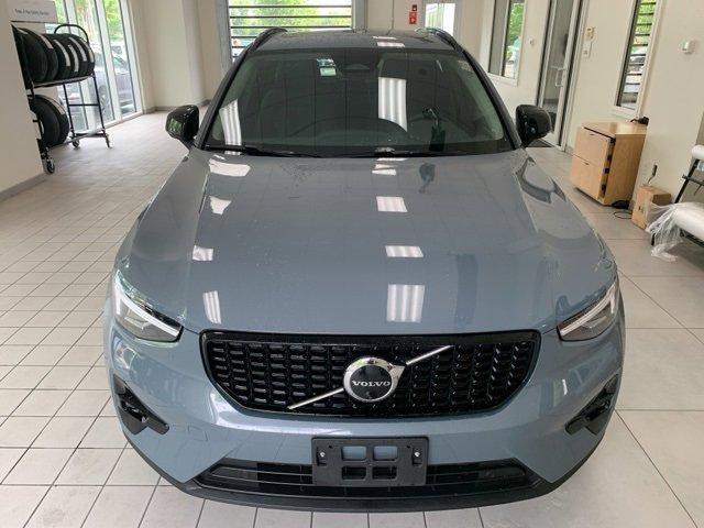 used 2023 Volvo XC40 car, priced at $32,899
