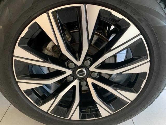 used 2023 Volvo XC60 car, priced at $31,900