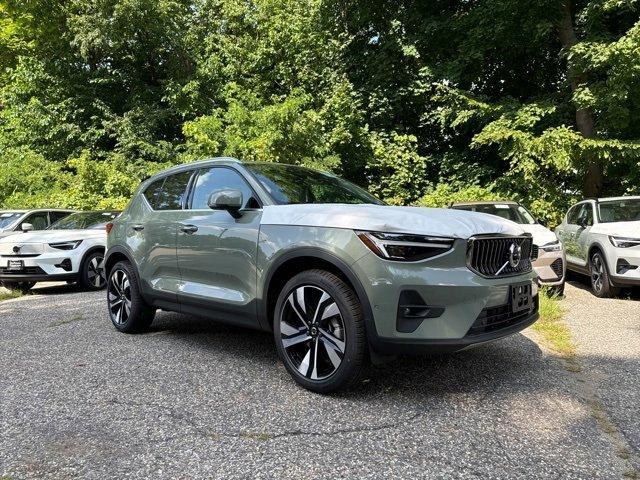 new 2025 Volvo XC40 car, priced at $51,550