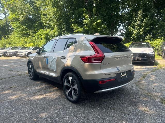 new 2025 Volvo XC40 car, priced at $45,800