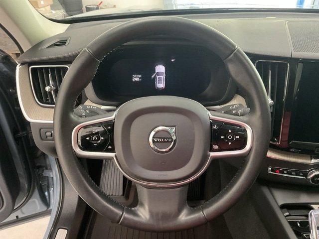 used 2022 Volvo XC60 car, priced at $35,899