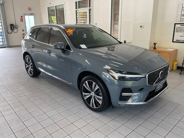 used 2022 Volvo XC60 car, priced at $35,899