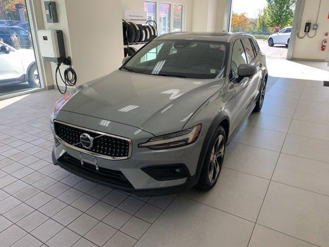used 2024 Volvo V60 Cross Country car, priced at $39,899