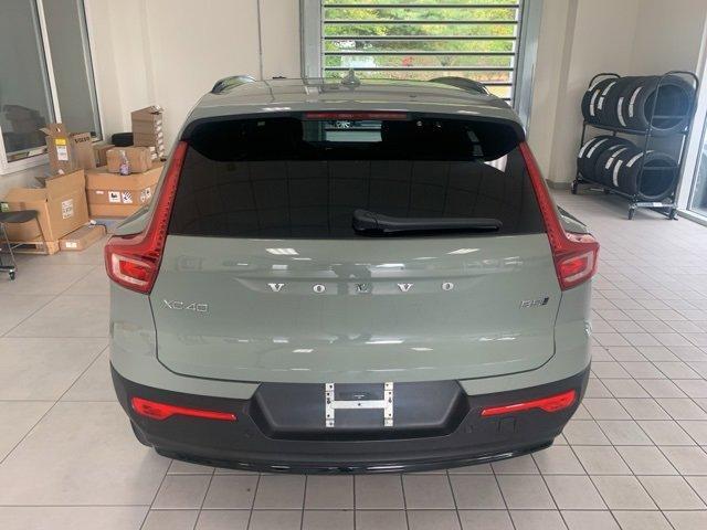 used 2024 Volvo XC40 car, priced at $33,224