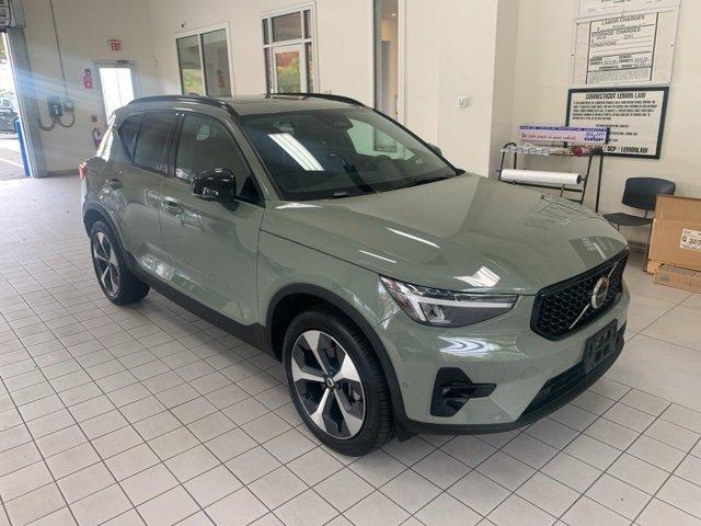 used 2024 Volvo XC40 car, priced at $33,224
