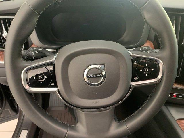 used 2024 Volvo XC60 car, priced at $39,798