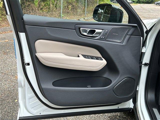 new 2026 Volvo XC60 car, priced at $58,360