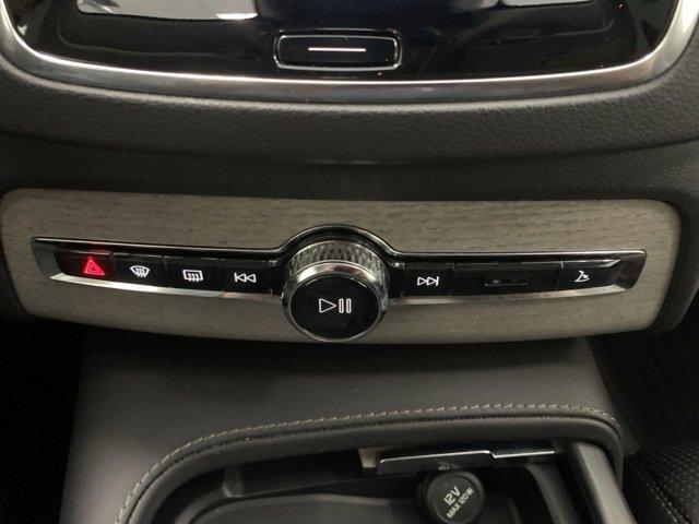 used 2022 Volvo XC90 car, priced at $38,998
