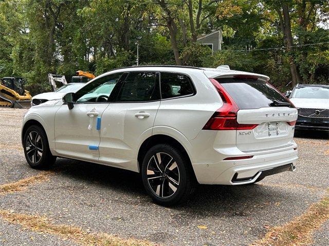 new 2026 Volvo XC60 car, priced at $58,360
