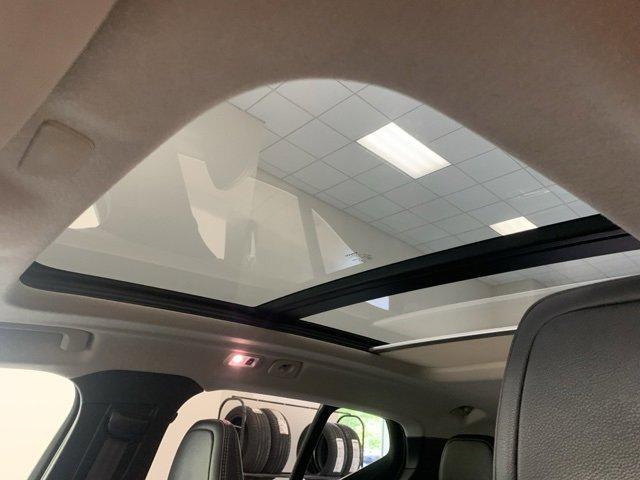 used 2019 Volvo XC40 car, priced at $21,899