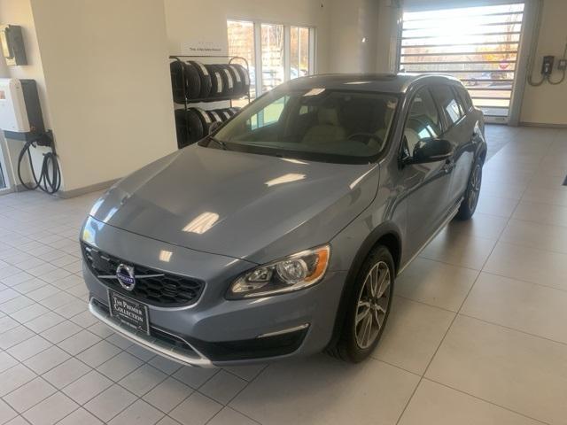 used 2018 Volvo V60 Cross Country car, priced at $17,995