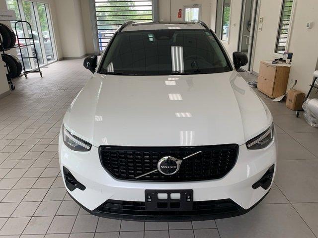 used 2023 Volvo XC40 car, priced at $33,322