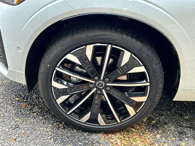 new 2026 Volvo XC60 car, priced at $63,935