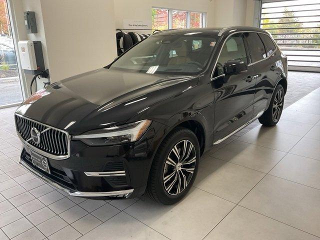 used 2022 Volvo XC60 car, priced at $37,899