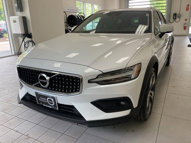 used 2021 Volvo V60 Cross Country car, priced at $34,887