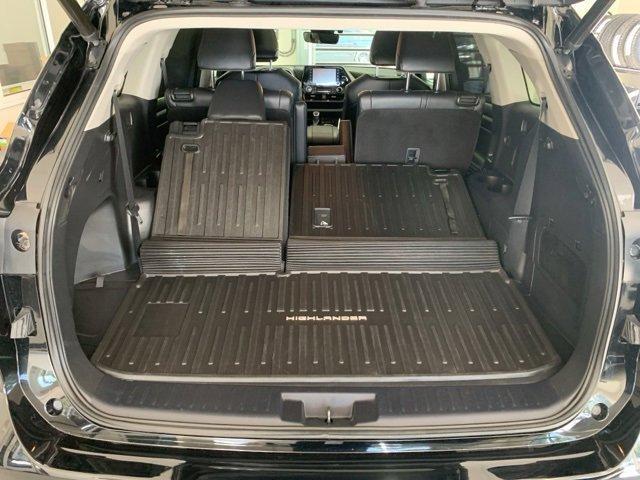used 2021 Toyota Highlander Hybrid car, priced at $27,899