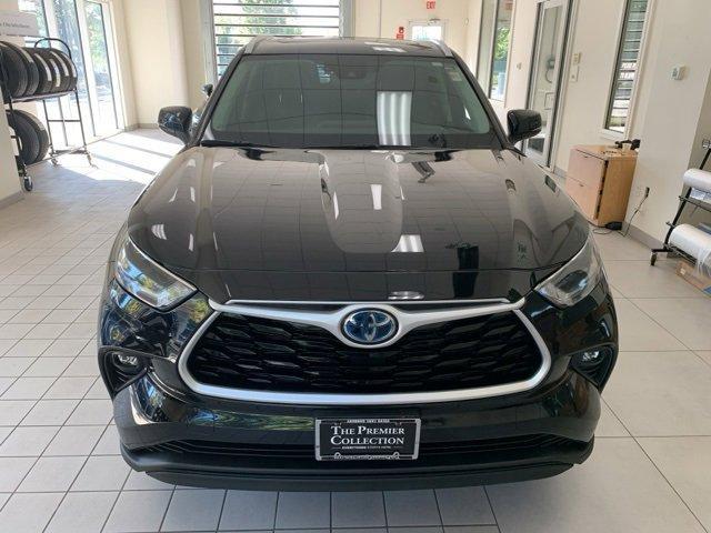 used 2021 Toyota Highlander Hybrid car, priced at $27,899
