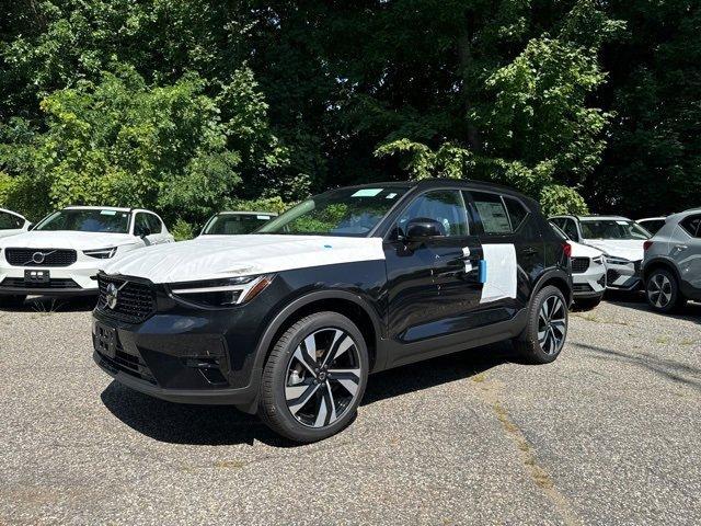 new 2025 Volvo XC40 car, priced at $51,040