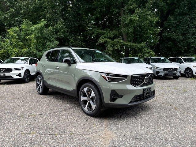 new 2025 Volvo XC40 car, priced at $48,315