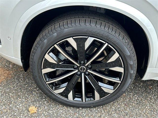 new 2026 Volvo XC90 car, priced at $75,950