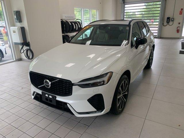 used 2023 Volvo XC60 car, priced at $37,897