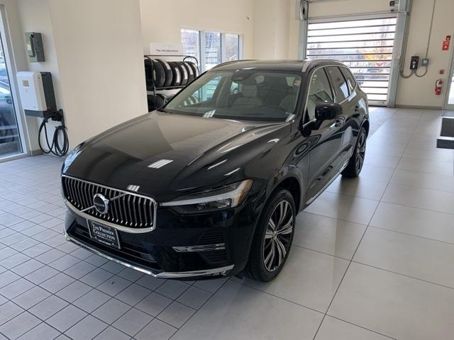 used 2022 Volvo XC60 car, priced at $35,995