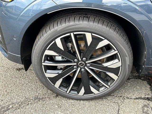 new 2026 Volvo XC60 Plug-In Hybrid car, priced at $72,235