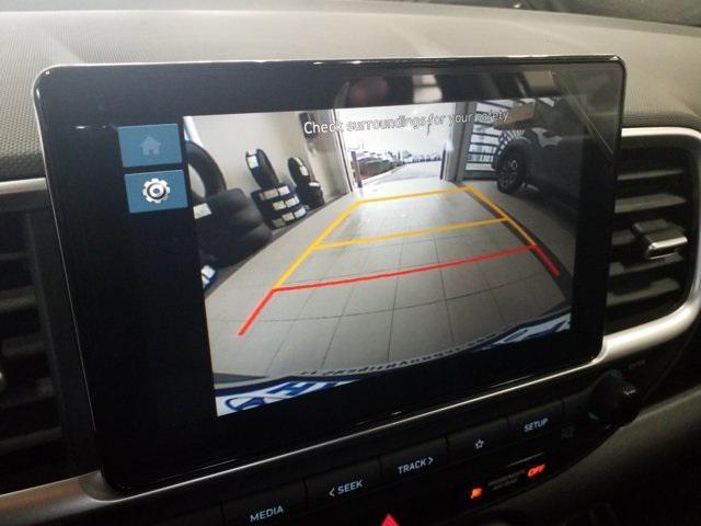 new 2025 Hyundai Venue car, priced at $22,475