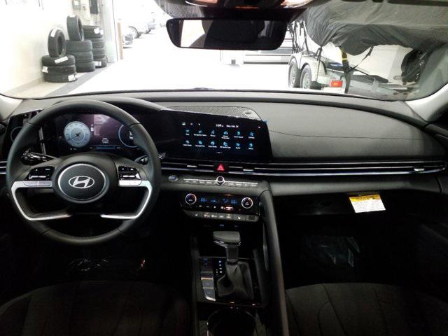 new 2025 Hyundai Elantra car, priced at $25,760