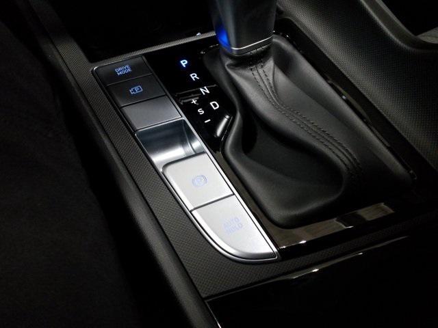 new 2025 Hyundai Elantra car, priced at $25,760