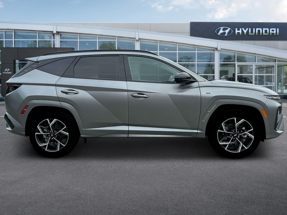 new 2025 Hyundai Tucson Hybrid car, priced at $40,490